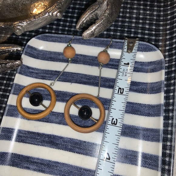 Handmade wood lightweight statement earrings - Picture 5 of 7